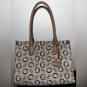 Guess Medium shoulder Purse Cream Beige / Black